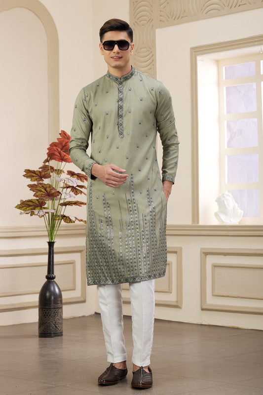 Men's Art Silk Thread Work Kurta Pajama In Green Colour