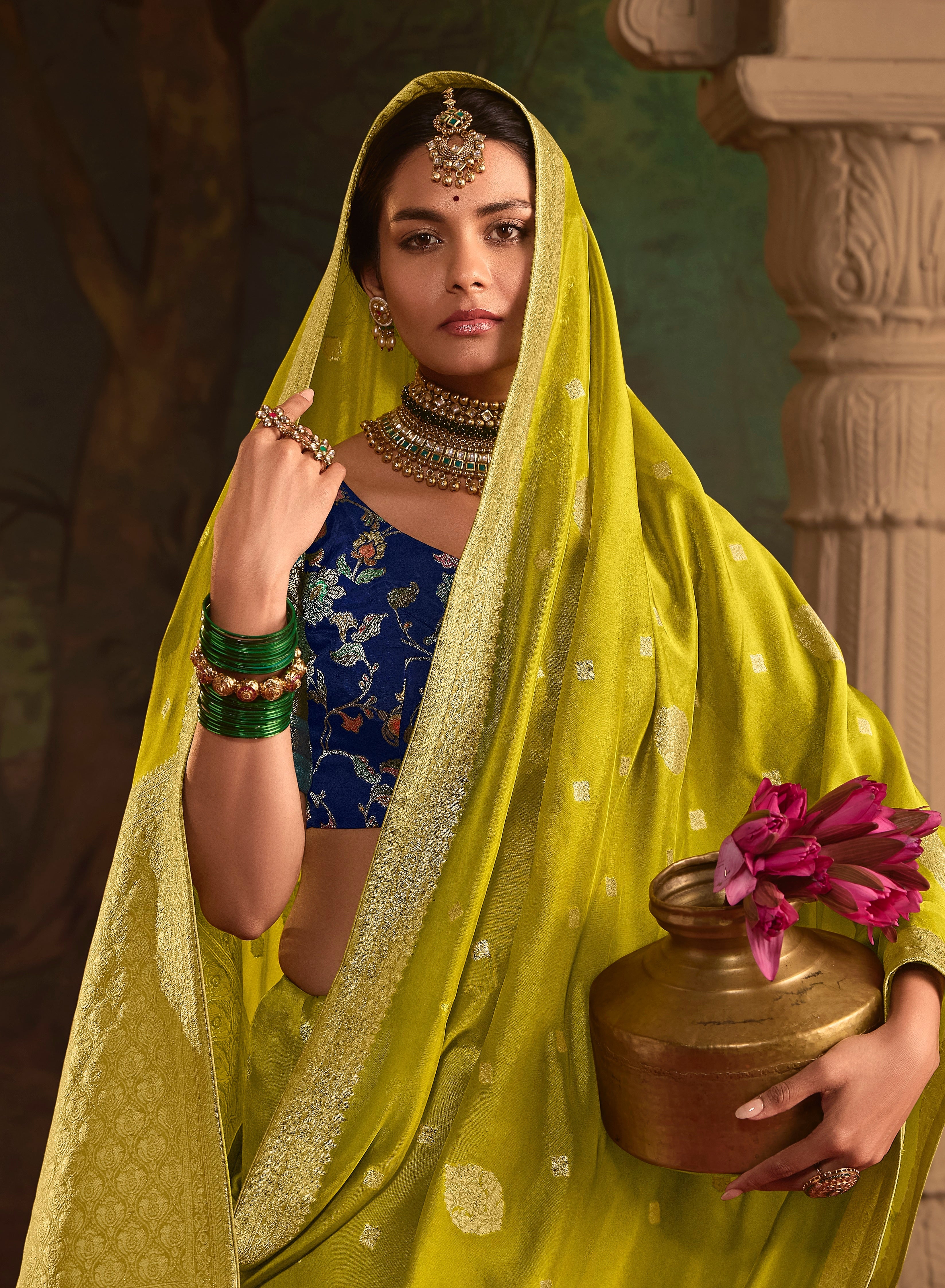 Parrot Green Pure Crepe Dola Silk With Heavy Viewing Work And Tussles On Pallu Saree - qivii