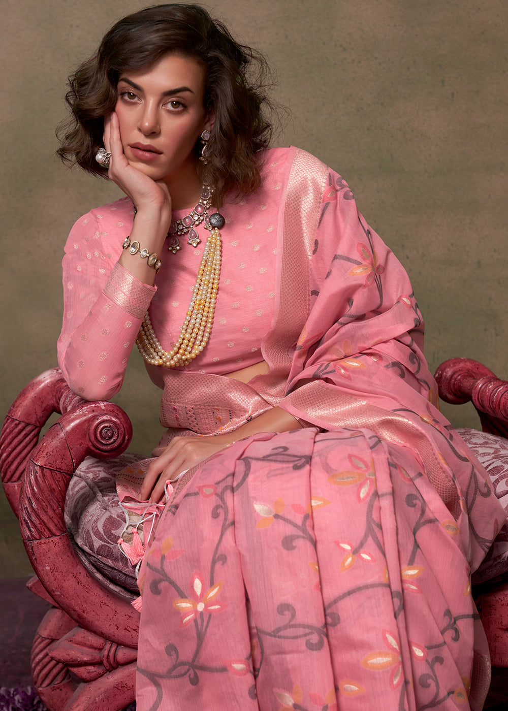 Vivid Pink Jamdani Handwoven Cotton Saree with Brocade Blouse - qivii