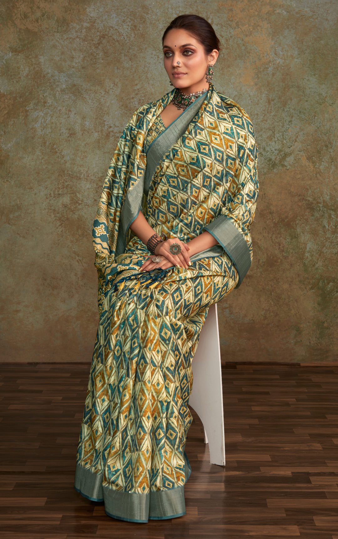 GREEN HANDLOOM SILK WITH SEQUENCE WEAVING SAREE