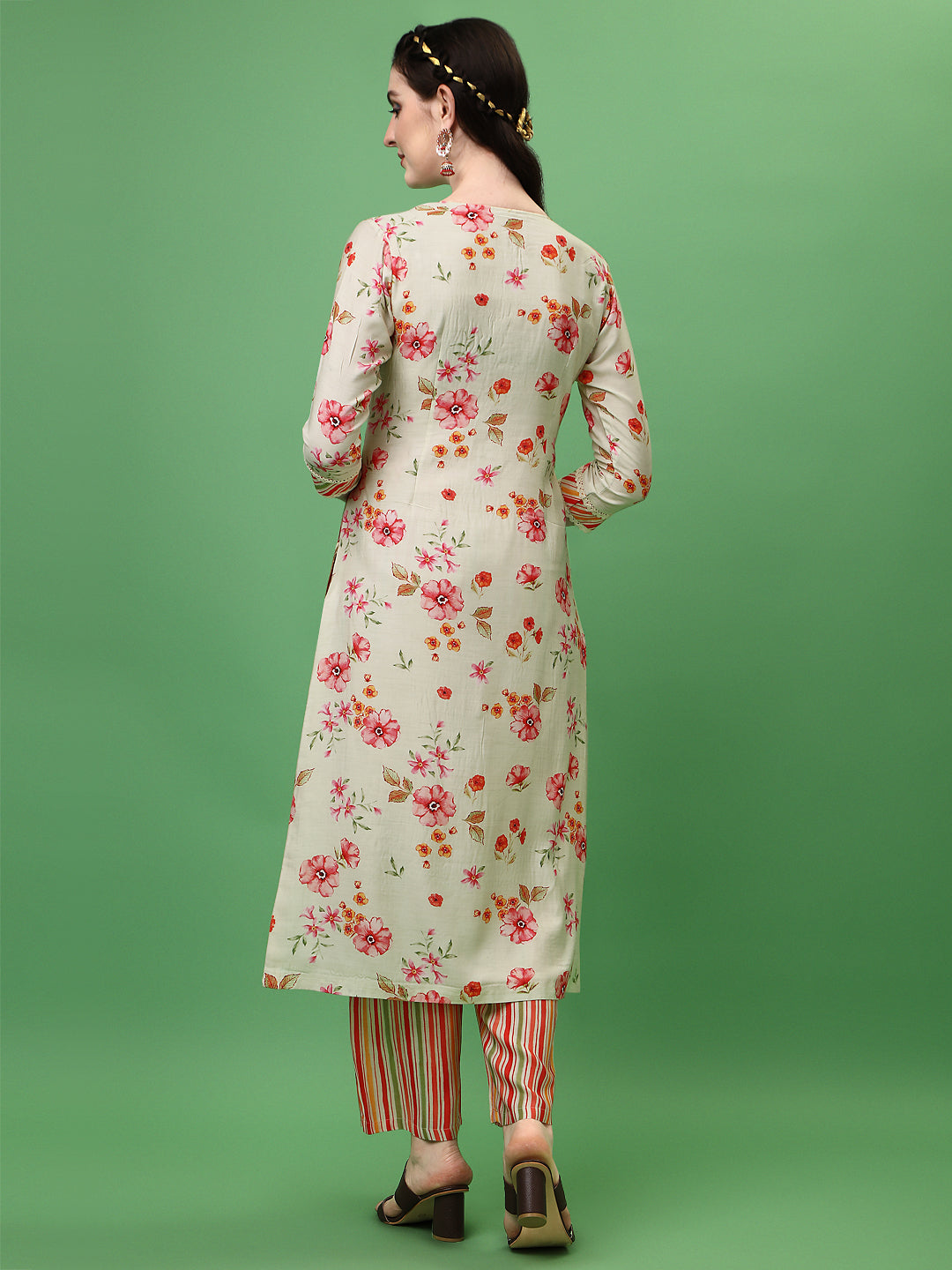 Cream Tusser Printed Kurta by Qivii