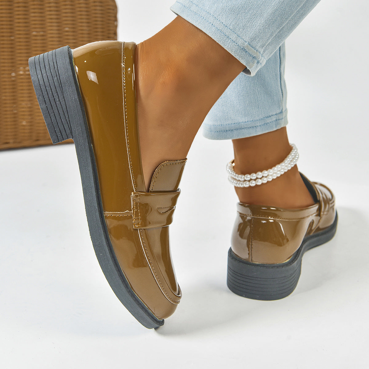 Women's Plus Size Gloss Chunky Heel Loafers Lacquer-Finish Slip-Ons