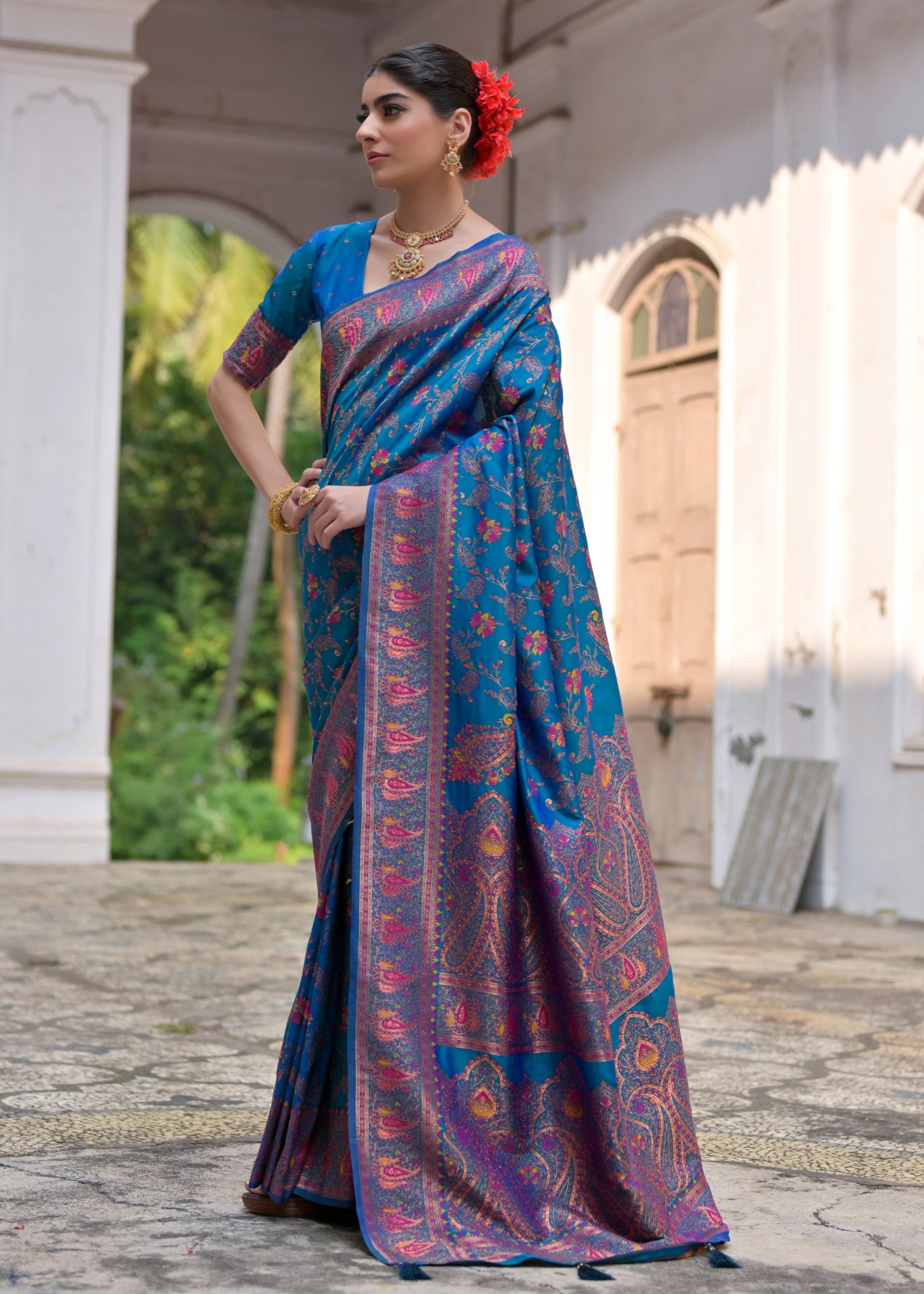 Firozi Thread Woven Jal & Flower Silk Saree With Thread Woven Pallu - qivii