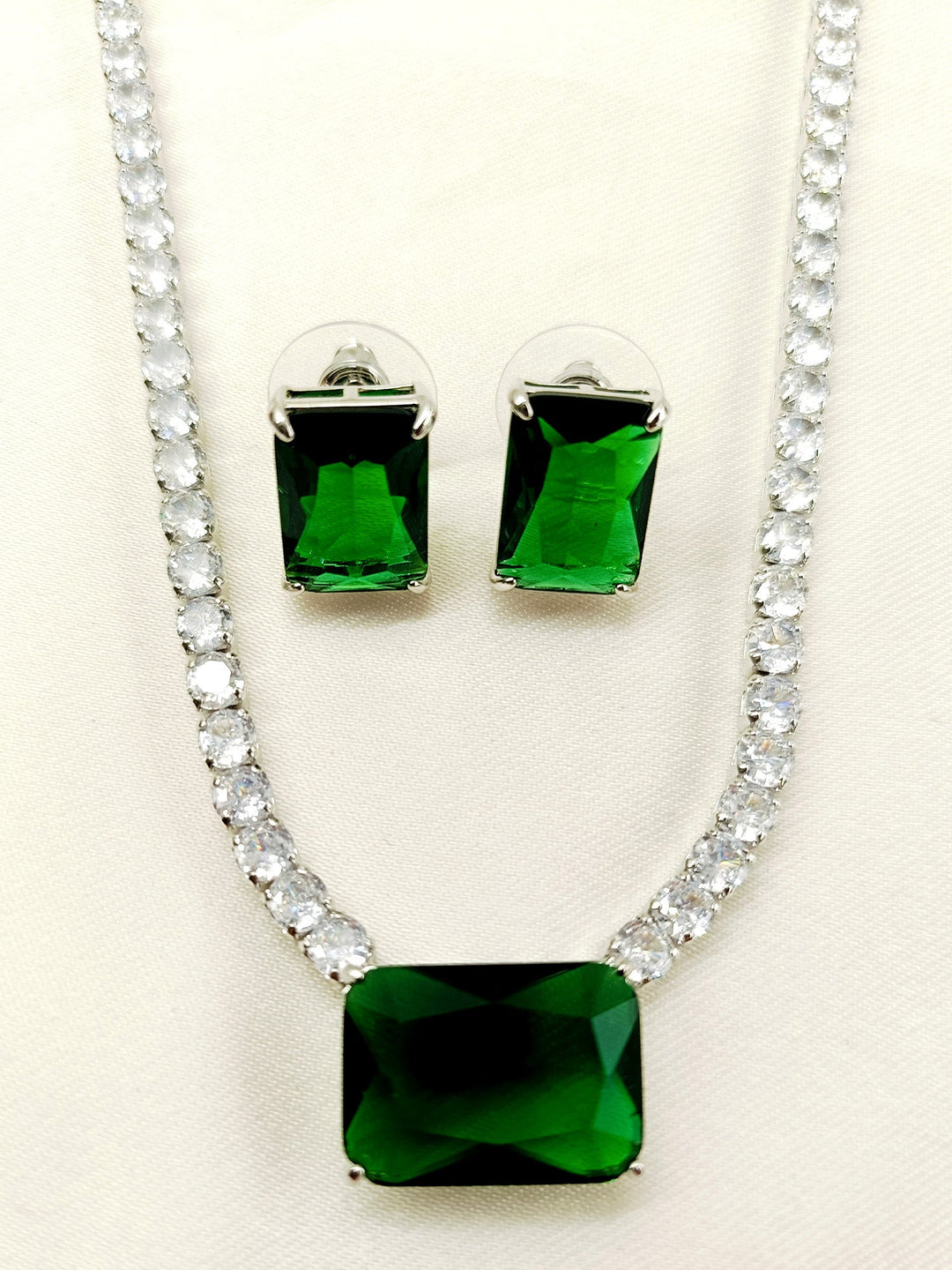 Amish Green American Diamond Necklace Set