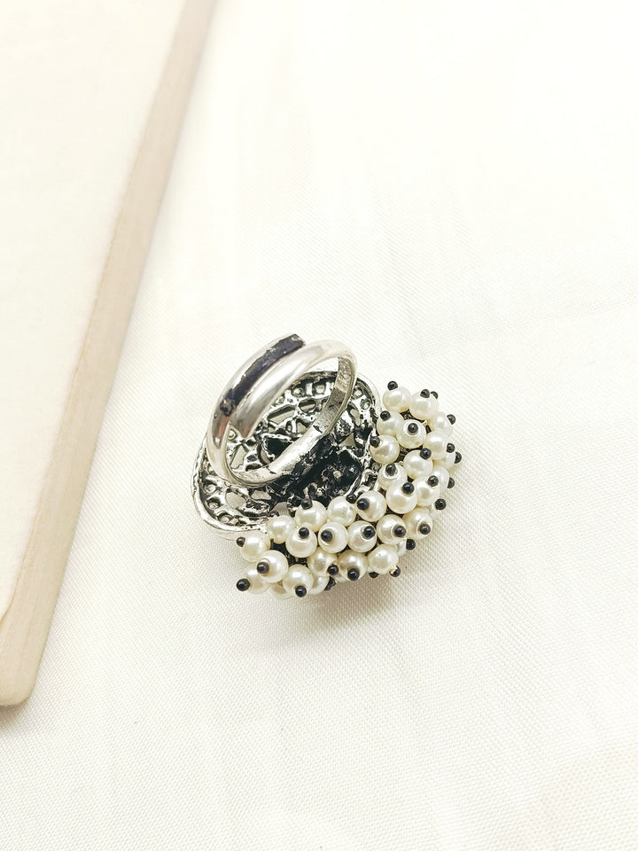 Esha Cream Temple Oxidized Finger Ring