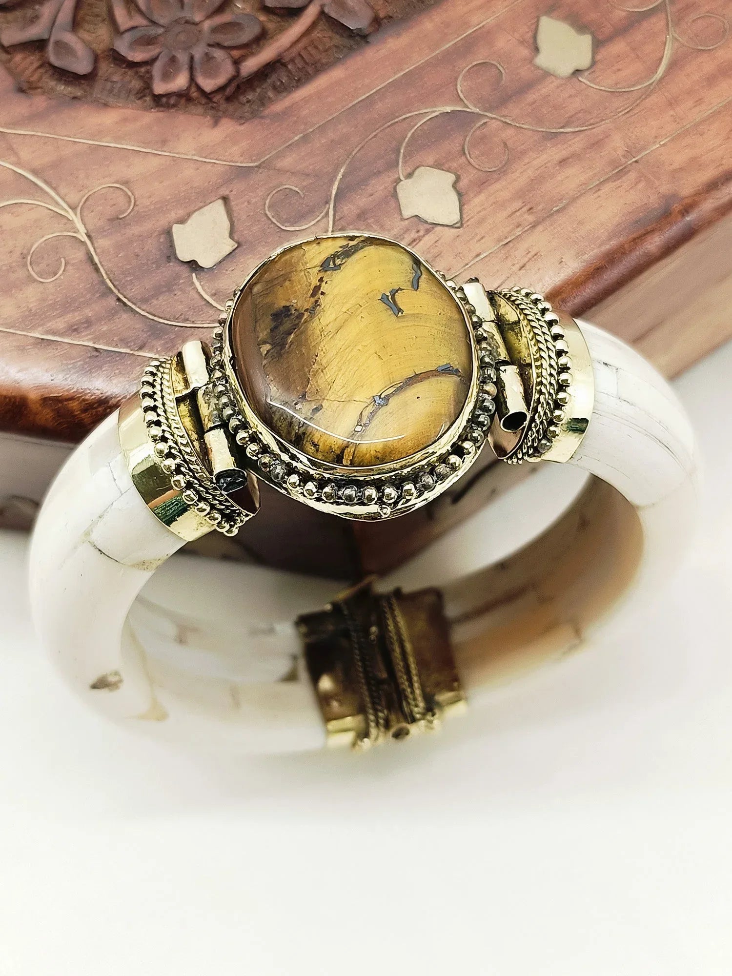 Harshiy White Bone Men's Bracelet