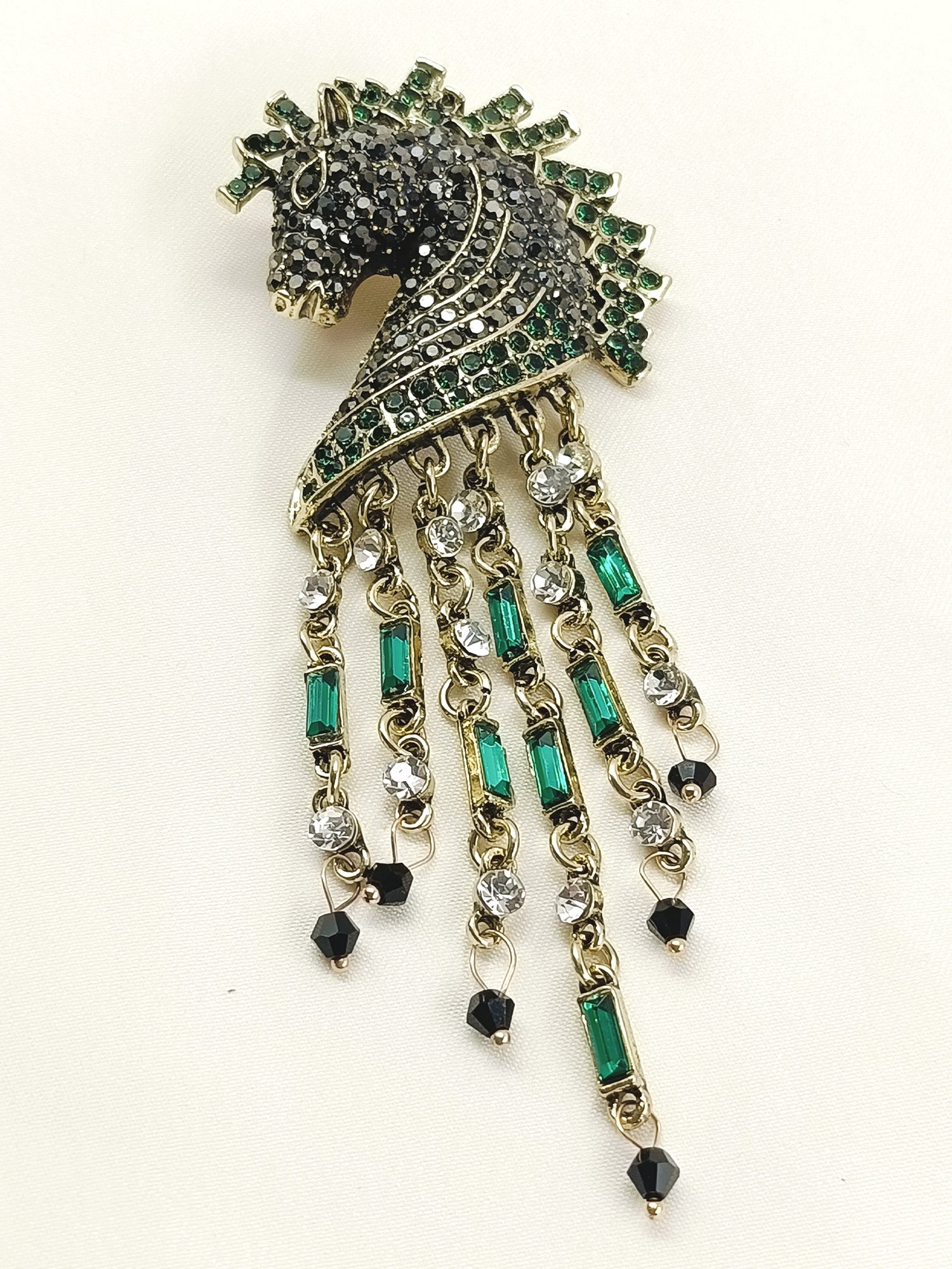 Satyam Green Horse Men's Brooch