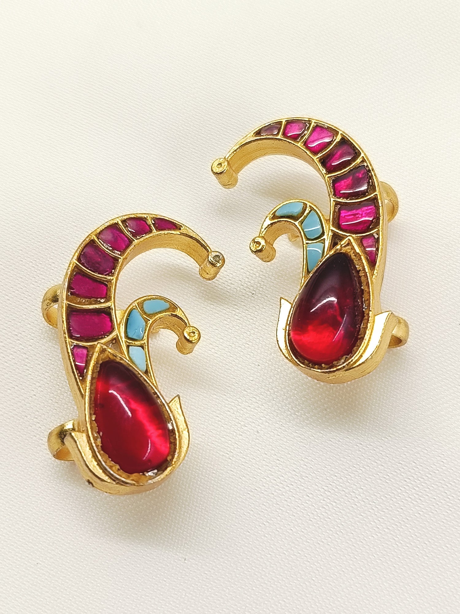 Aajani F&B Gold Plated Kundan Ear Cuff  [ Price is for Pair ]