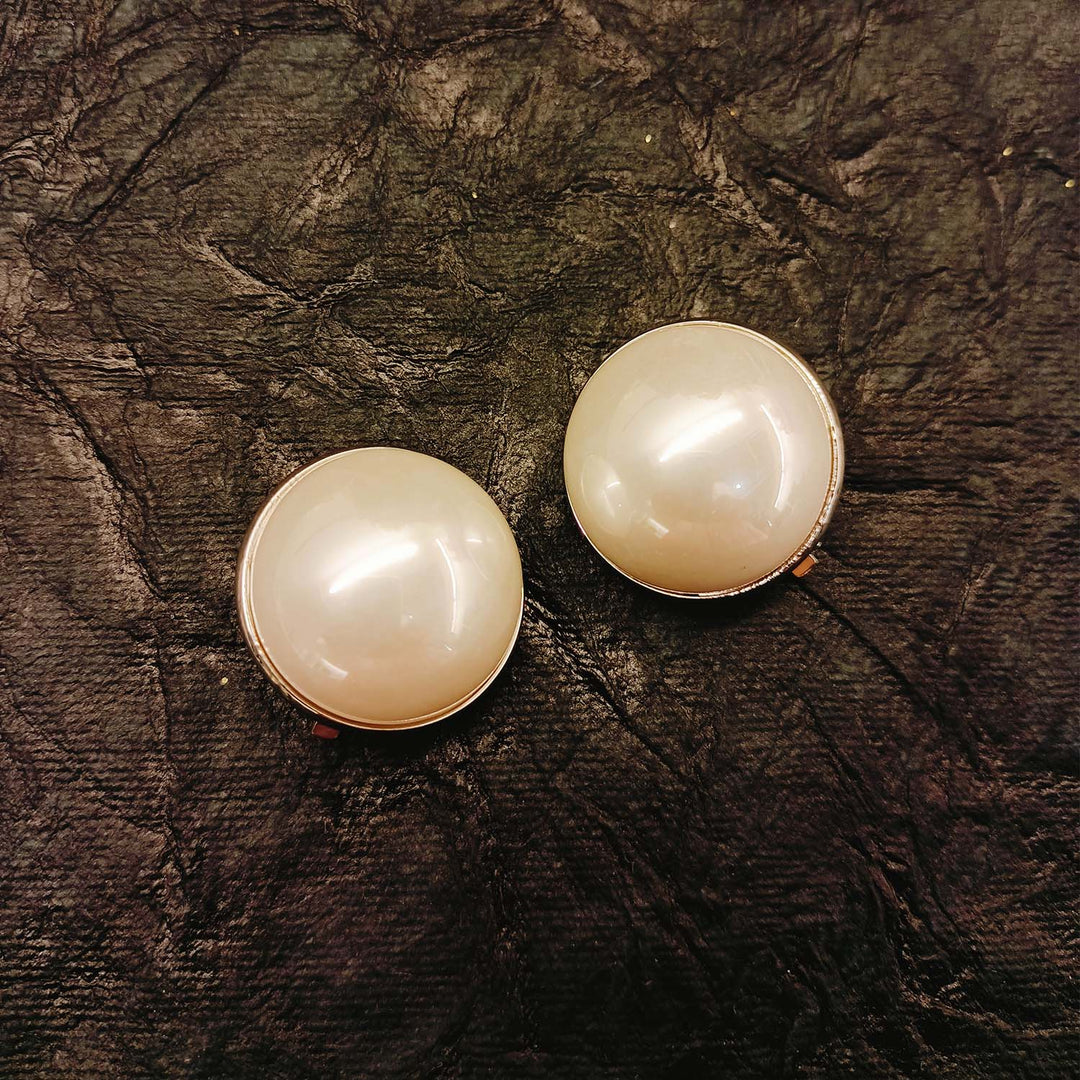 Mariah Pearl White Natural Pearl Stud