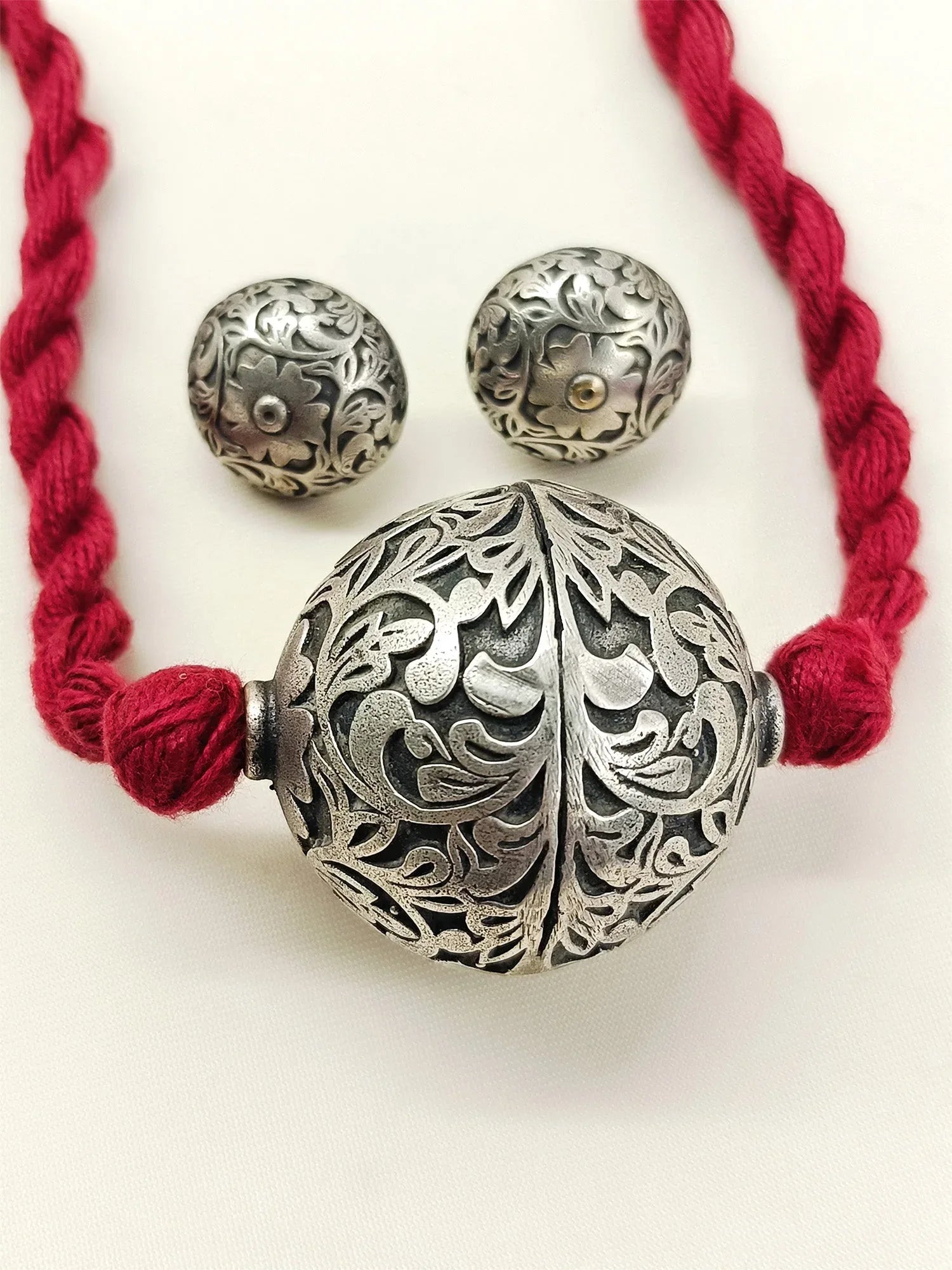 Idhika Maroon Men's Pendant Set With Ring