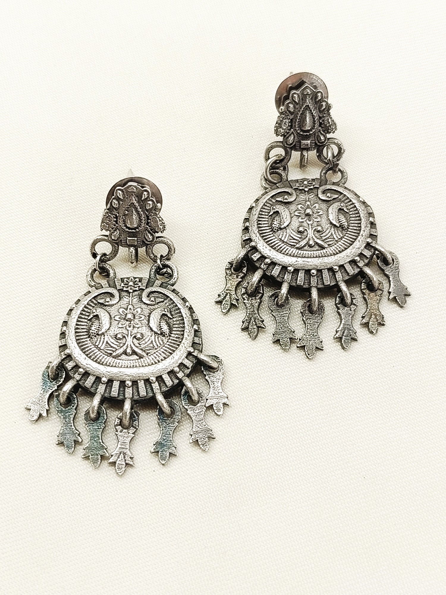 Cheshtha Plain Oxidized Earring