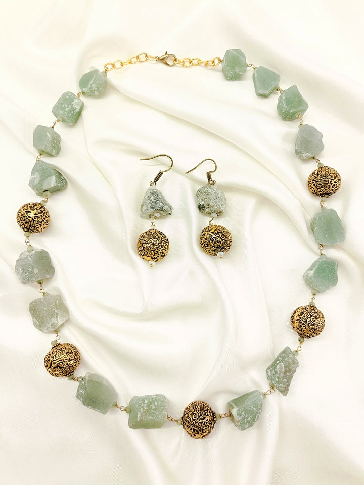 Manjri Green Natural Stone Necklace Set