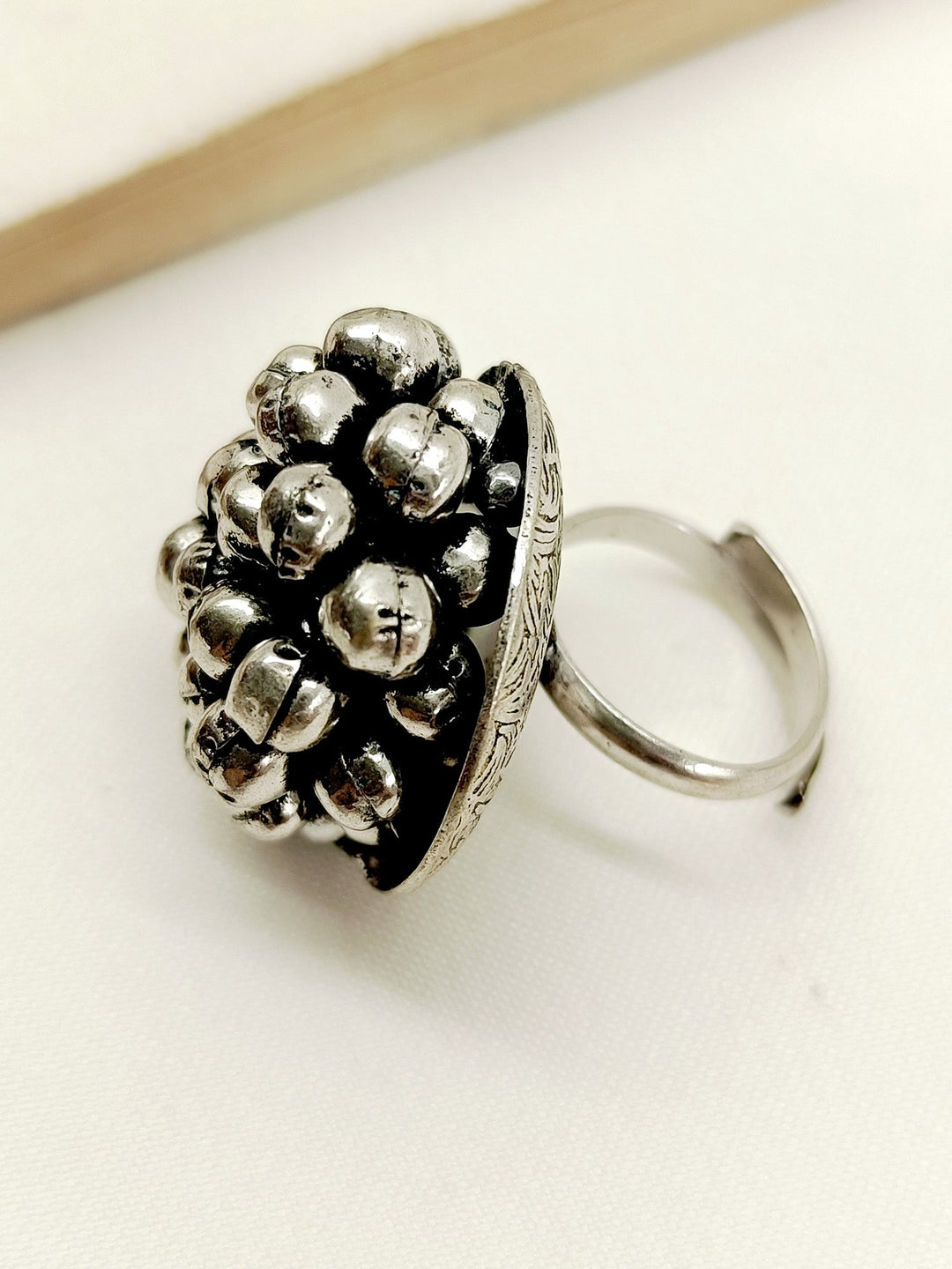 Naysha Plain Oxidized Finger Ring