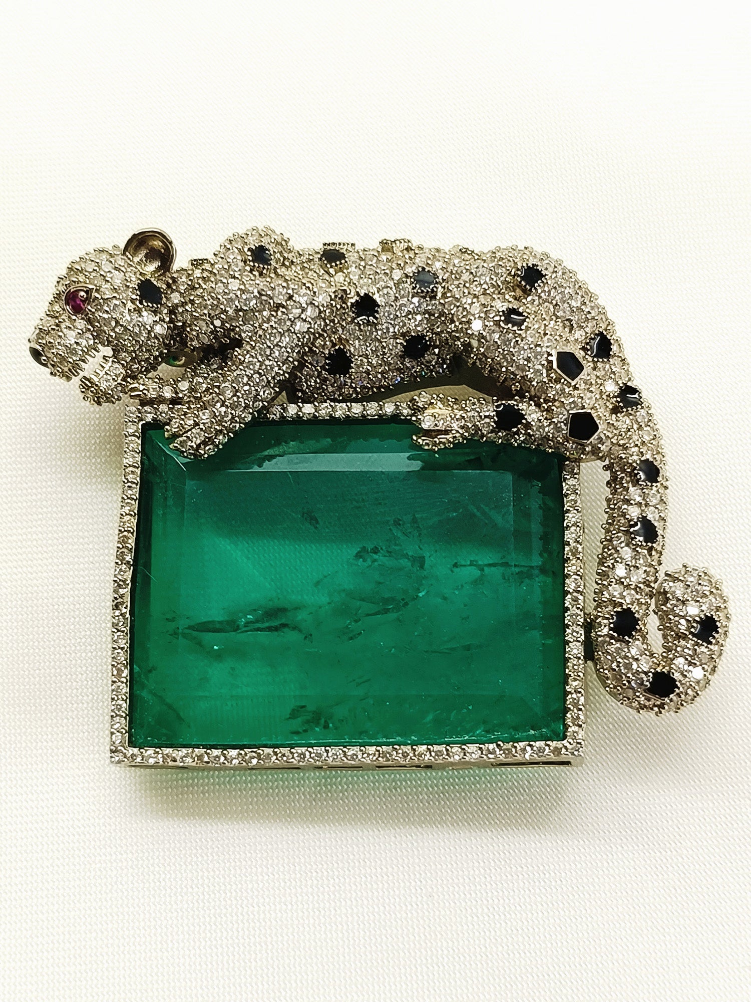 Gavin Green Tiger Brooch