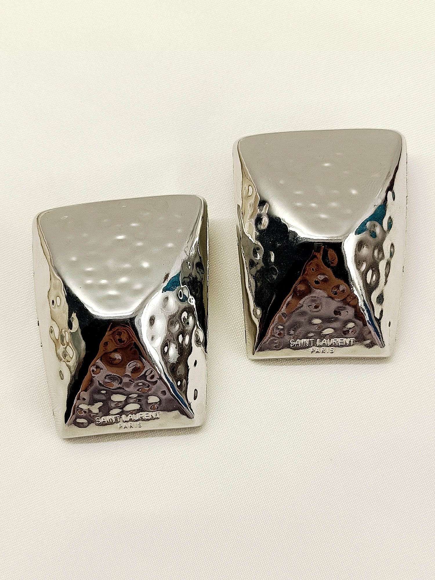 Dhanyasri Silver Western Earring