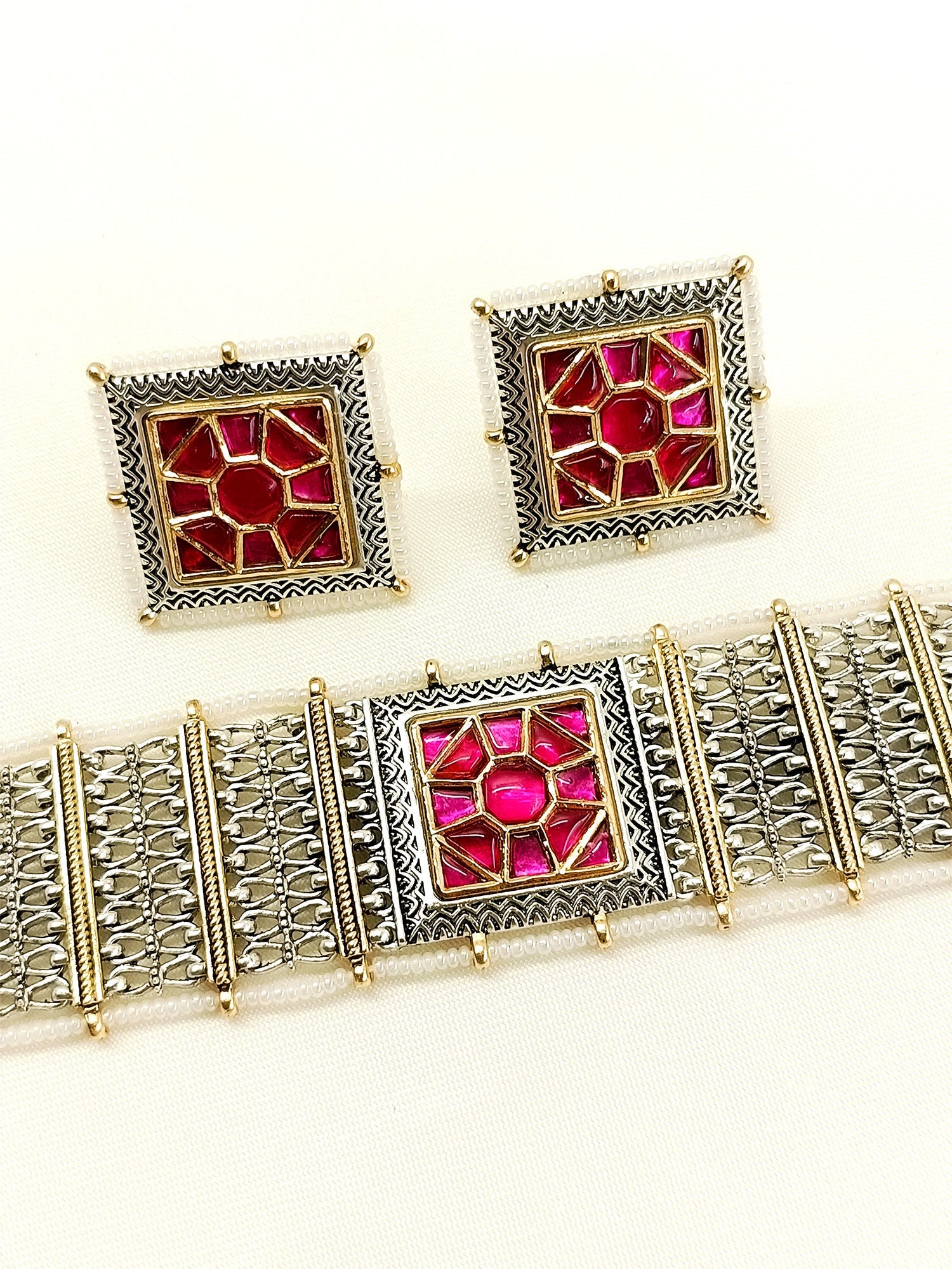 Upwan Ruby Boutique Choker Set