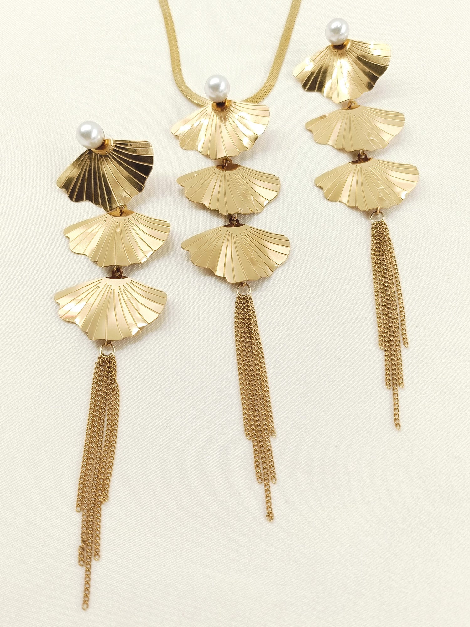 Maysha Golden Western Necklace Set