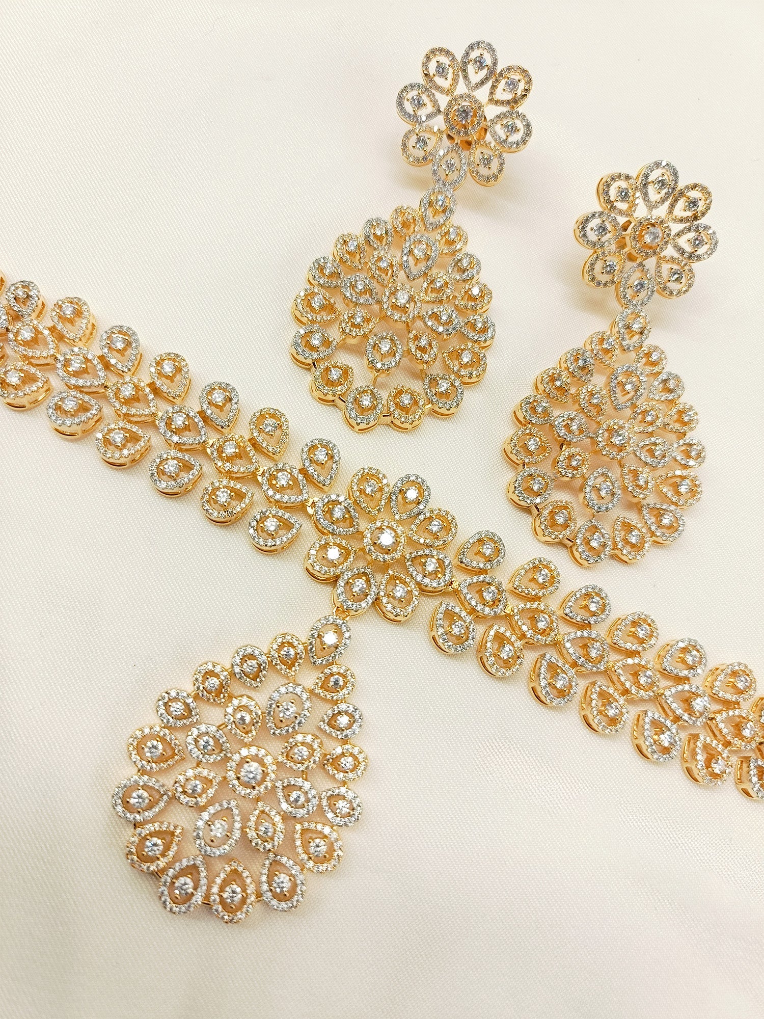 Prajakta White American Diamond Necklace Set - qivii