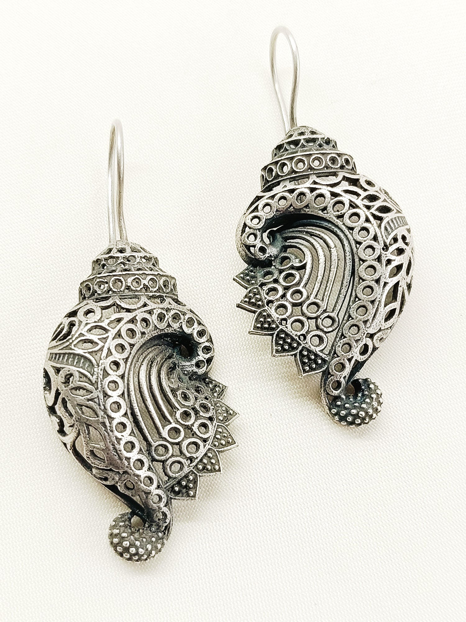 Vandu Plain Oxidized Earring
