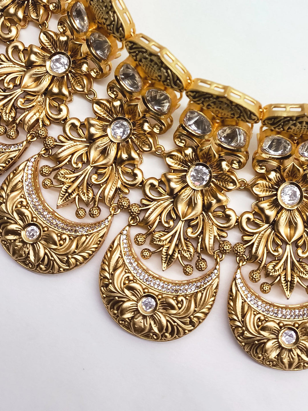 Aadarshini Semi Bridal Kundan Set