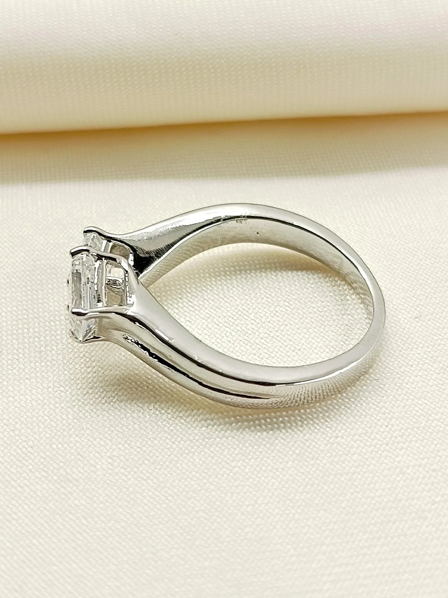 Indira 92.5 Silver Swarovski Stone Finger Ring