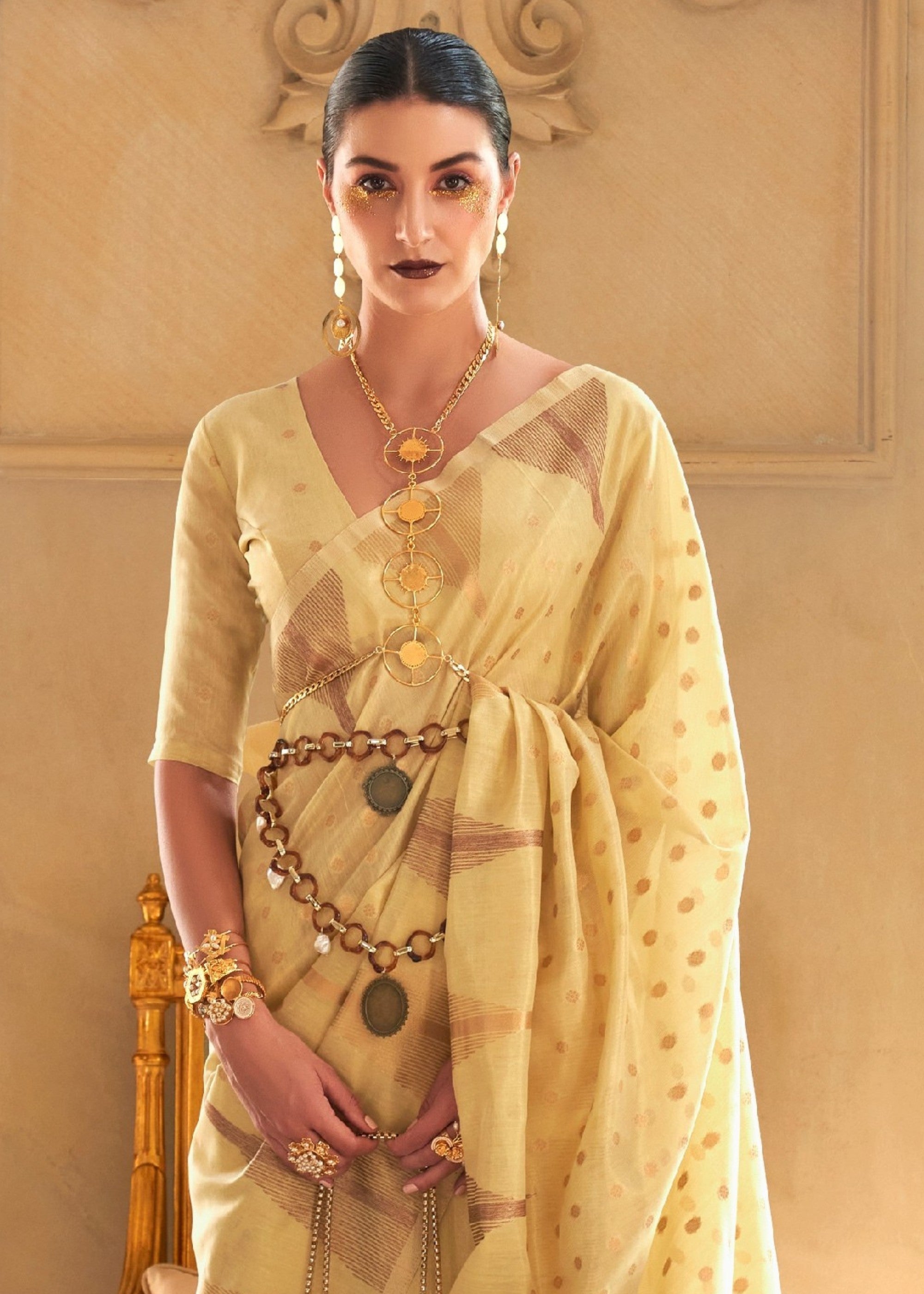 Banana Yellow Tissue and Khicha Zari Handloom Weaving Silk Saree - qivii