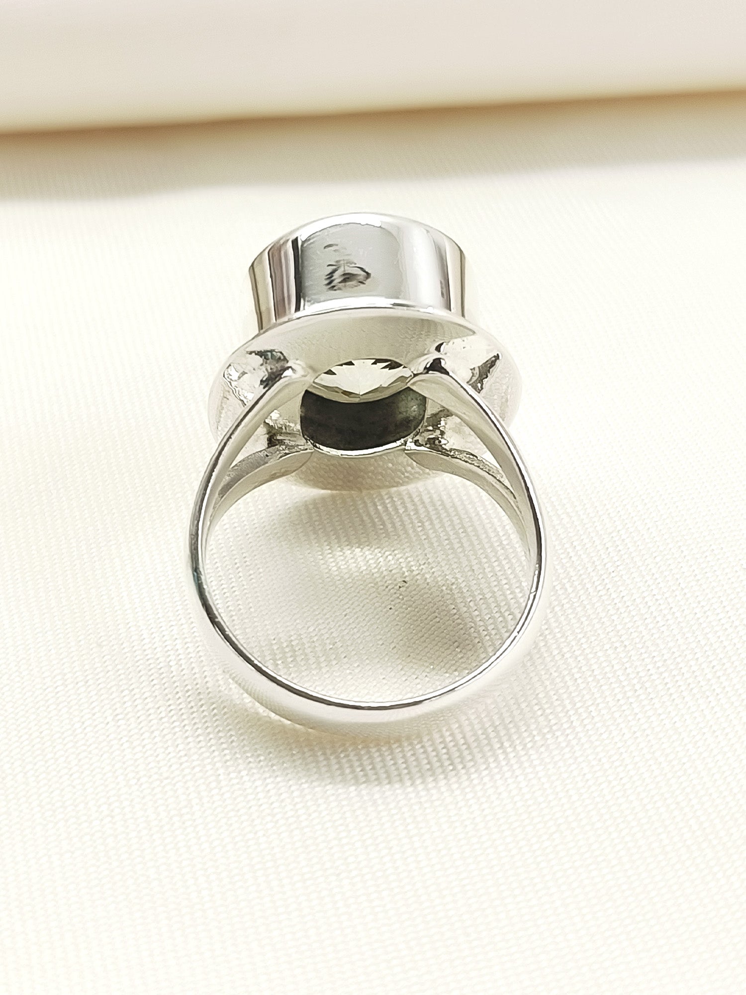 Sastra Grey 92.5 Silver Citrine Stone Finger Ring