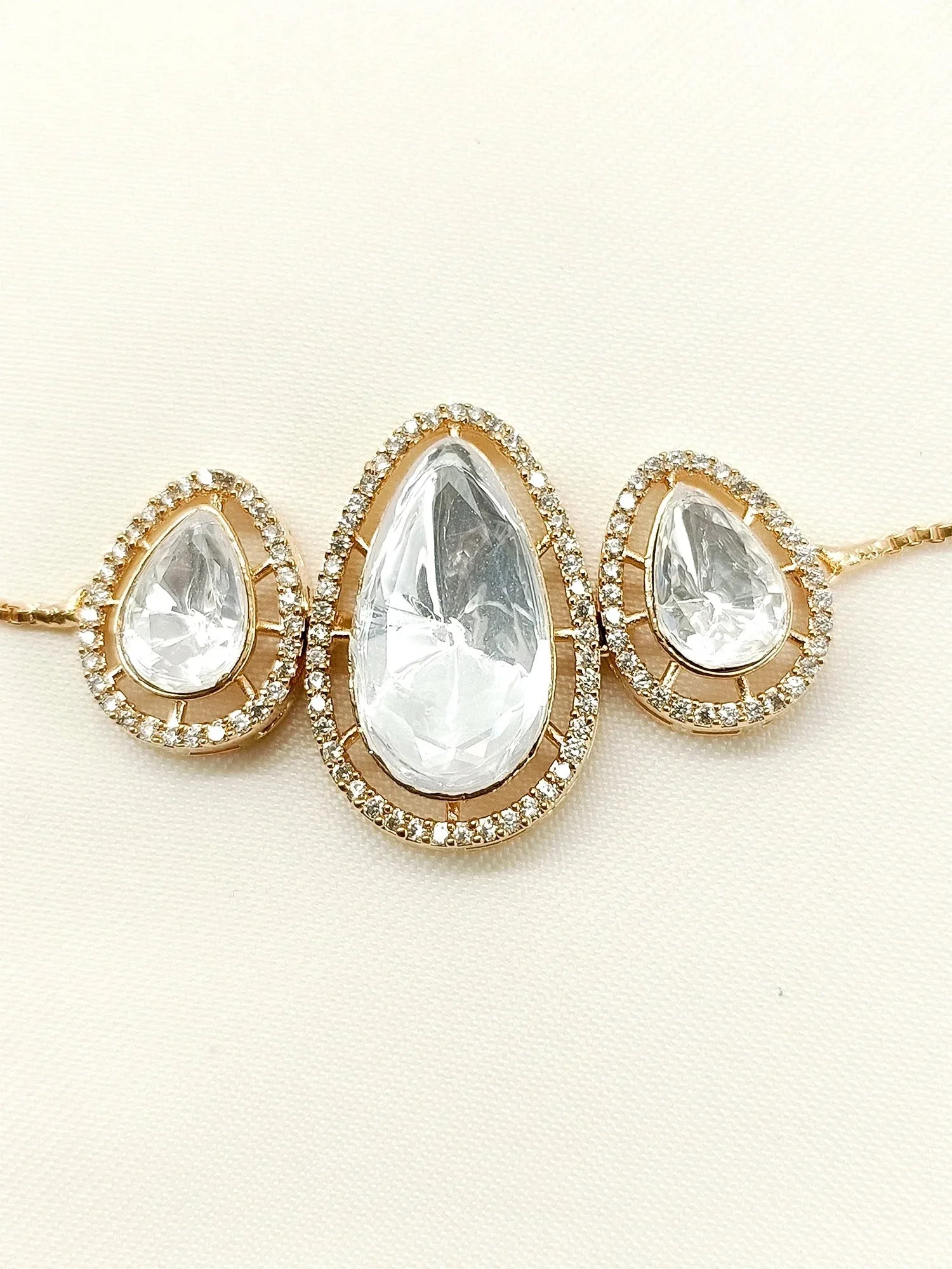 Pahal White Kundan Bracelet