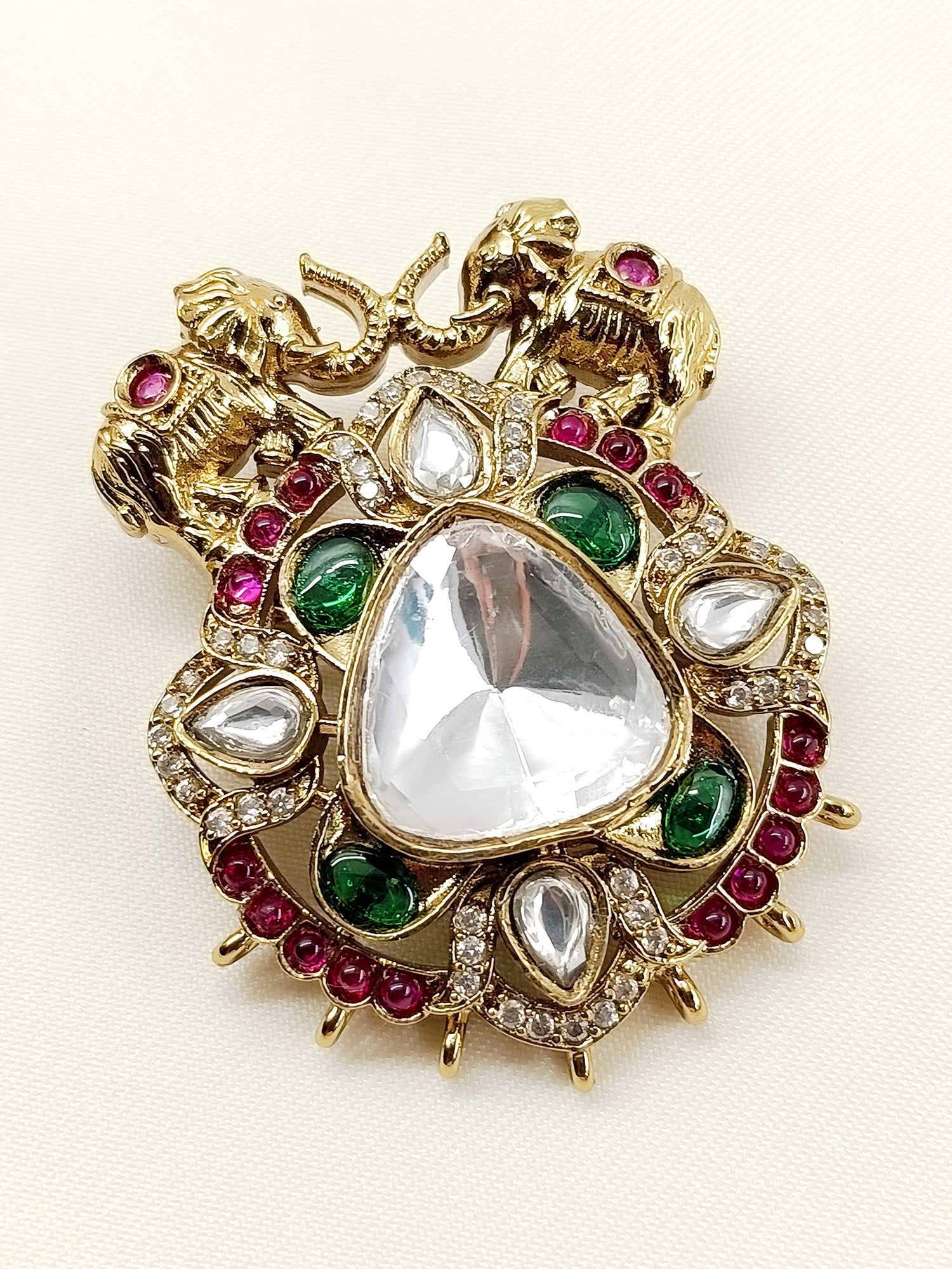 Niyansh R&G Men's Brooch