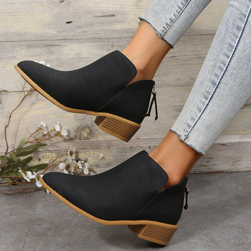 Plus Size Women's British-Inspired Solid-Color Pointed Toe Casual Fashion Boots with Rear Zipper & Low Chunky Hee