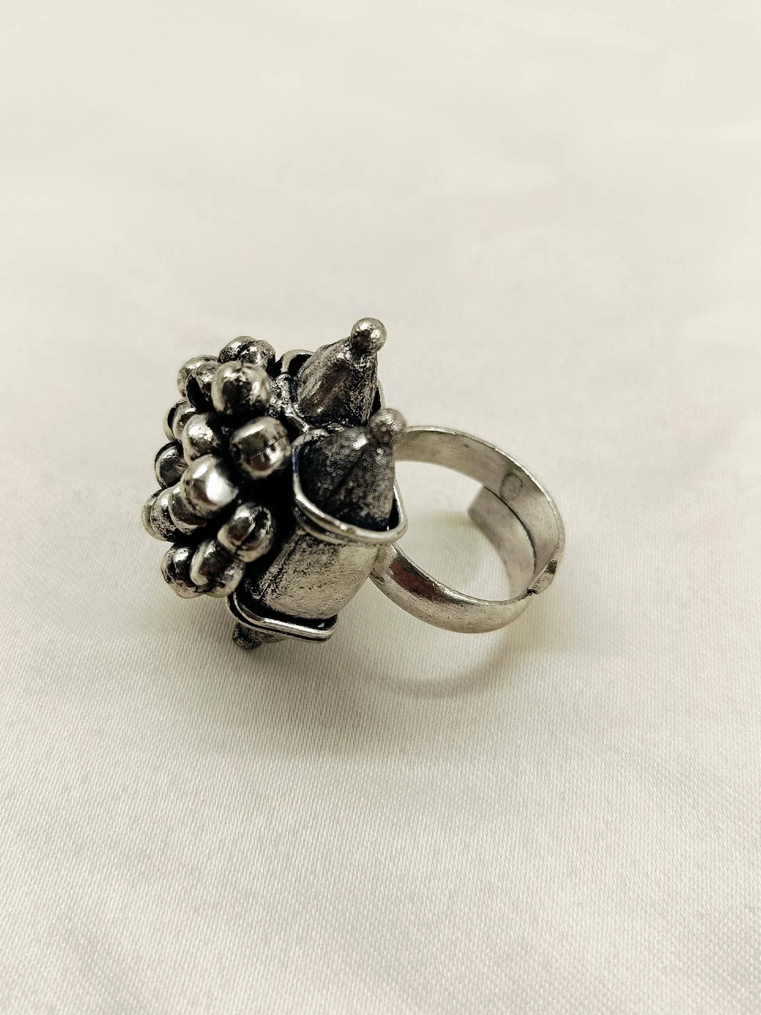 Aliya Plain Men's Finger Ring