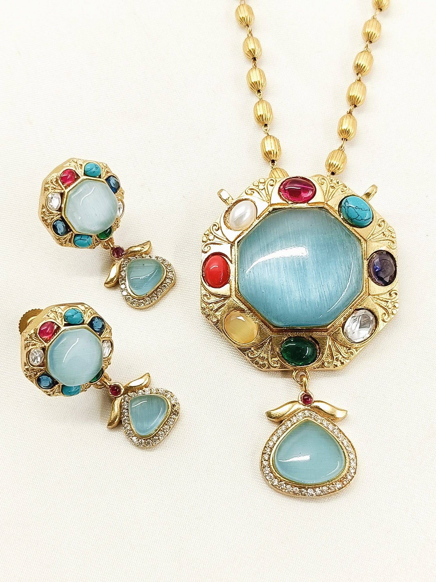 Vania Multi Colour Oxidized Pendant Set