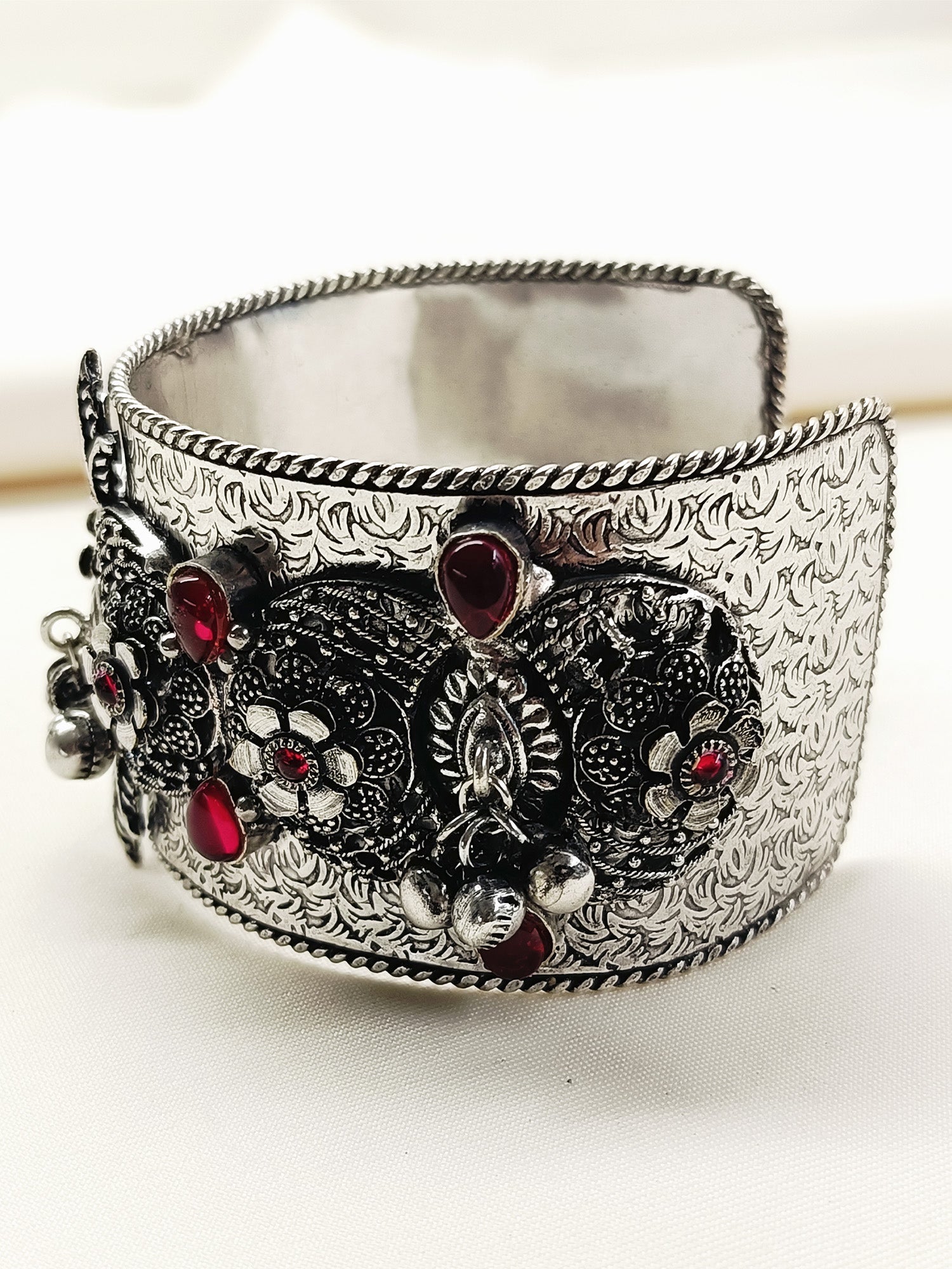 Wrija Ruby Oxidized Bracelet