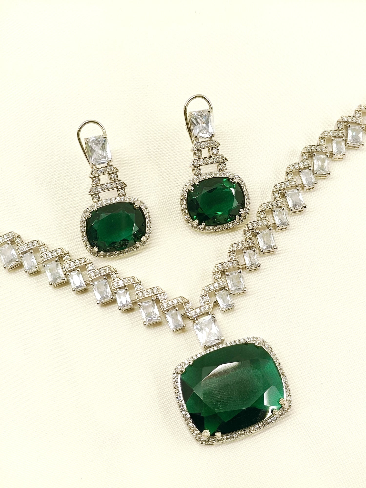 Smeila Green American Diamond Necklace Set - qivii