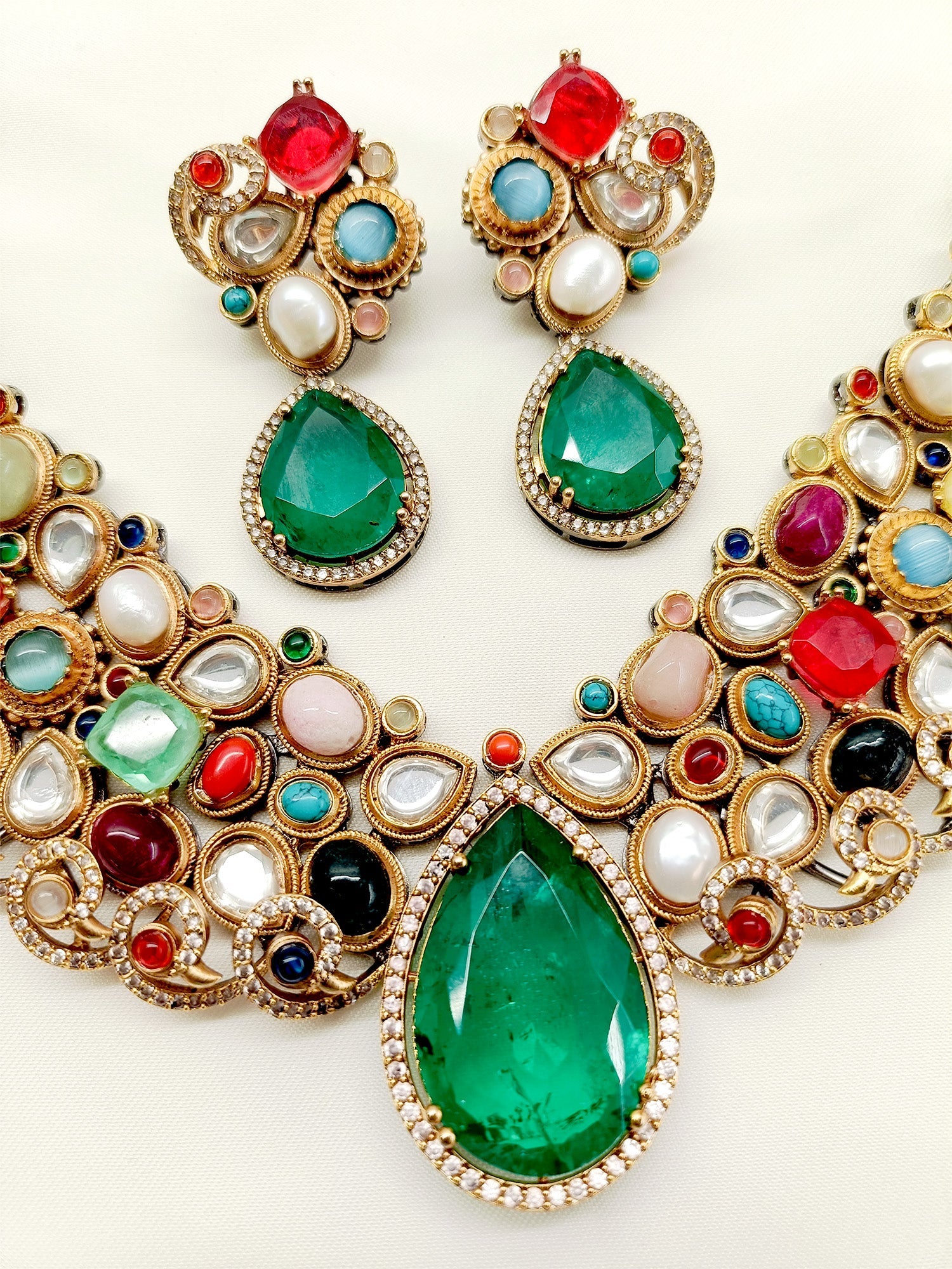 Nutan Navaratna Victorian Necklace Set - qivii