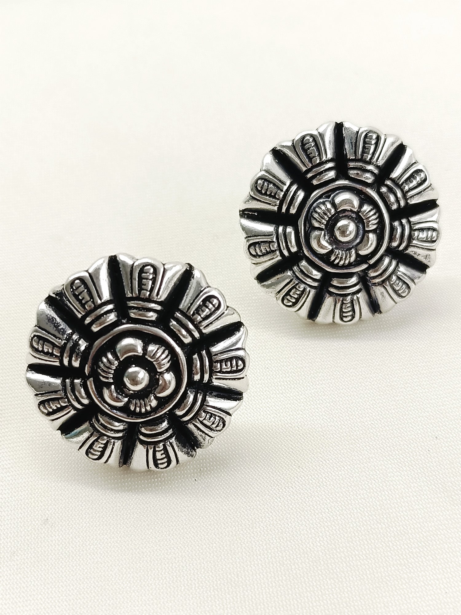 Wazhma Plain Oxidized Tops