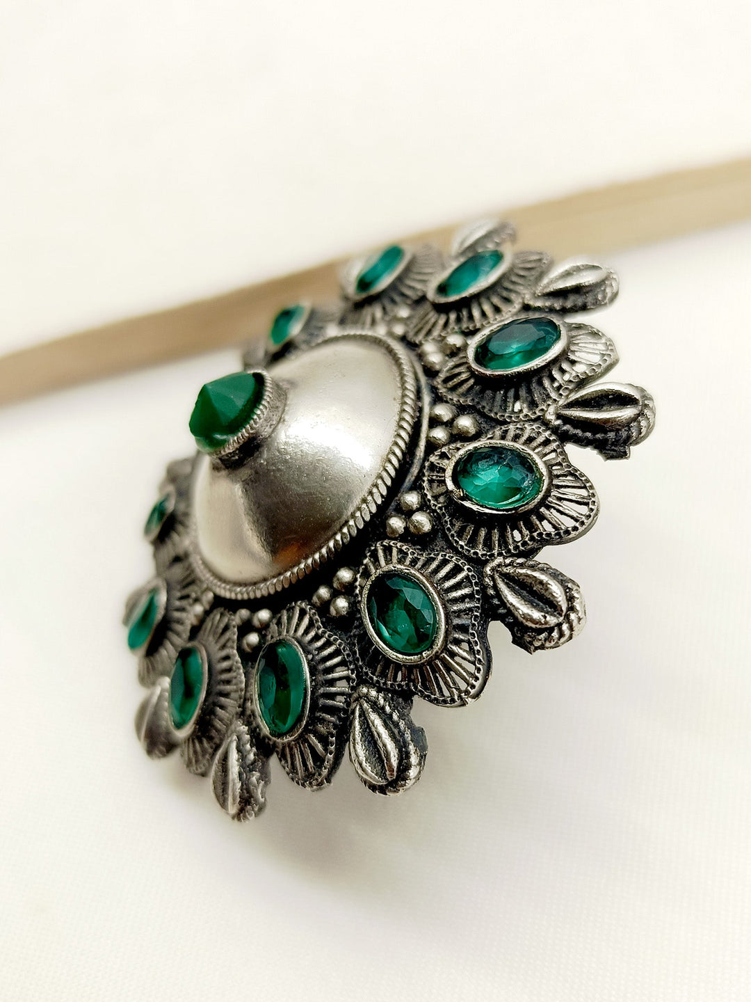 Meena Emerald Oxidized Finger Ring