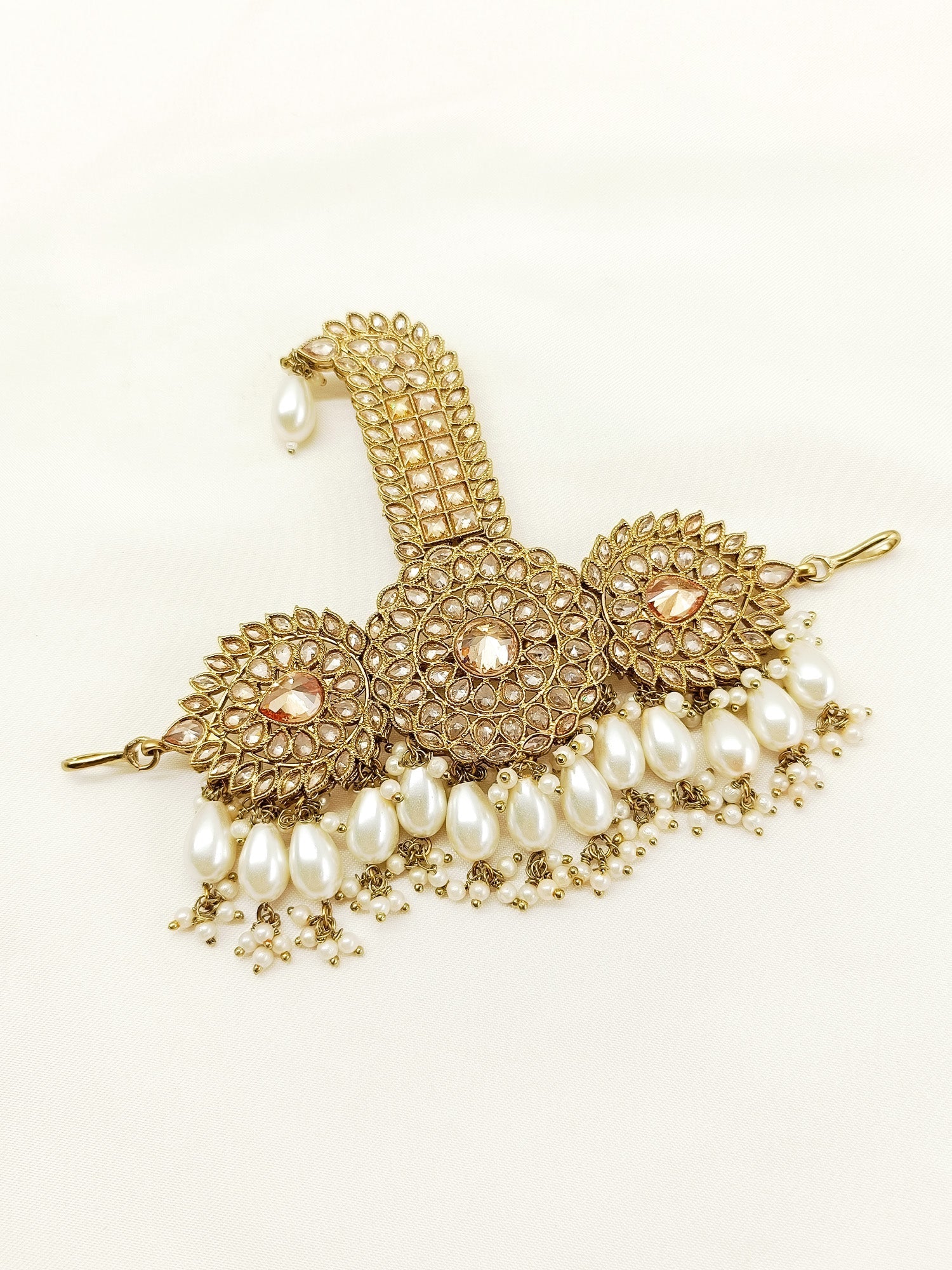 Akhil White Pearl Dulha Kalgi