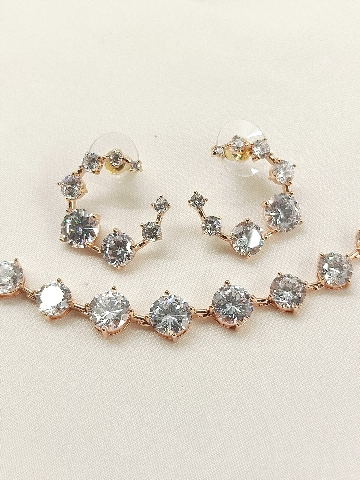 Kiona Gold American Diamond Necklace Set