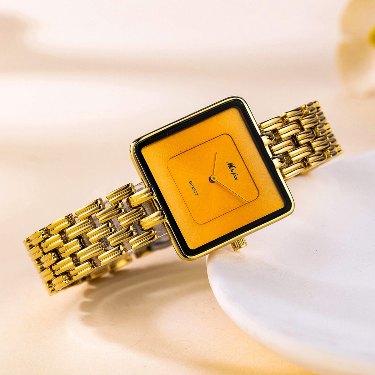 Miss Fox Vintage Watch  - By Qivii