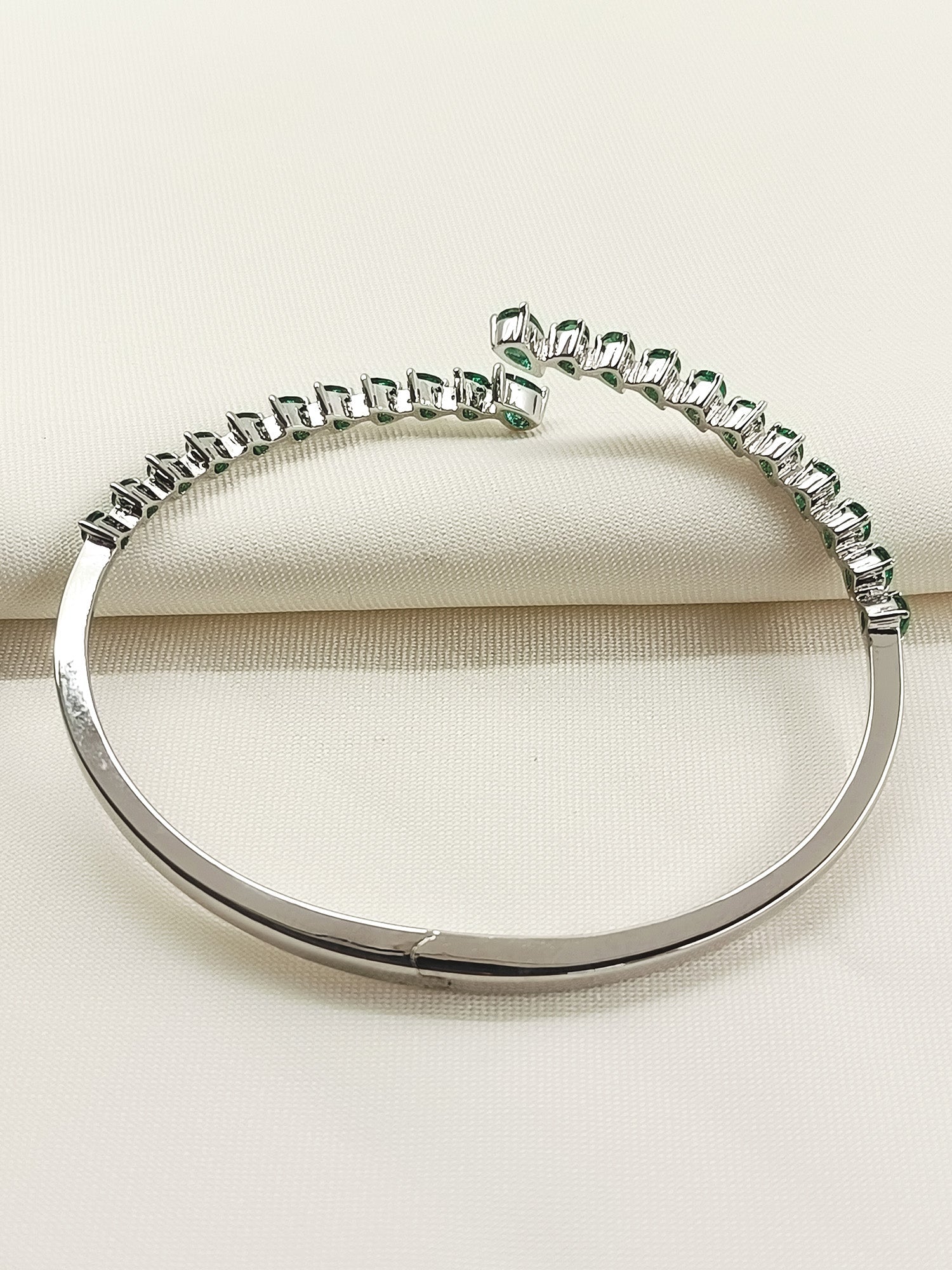 Sureeli Green American Diamond Bracelet