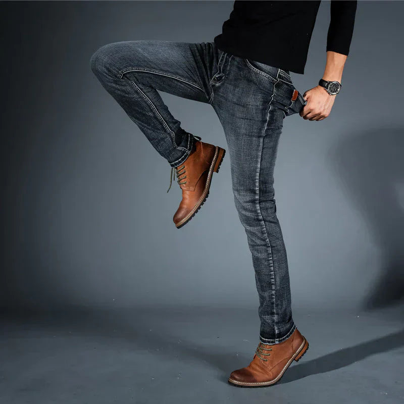 EERSTE KLAS JEANS MET ELASTIEK  - By Qivii