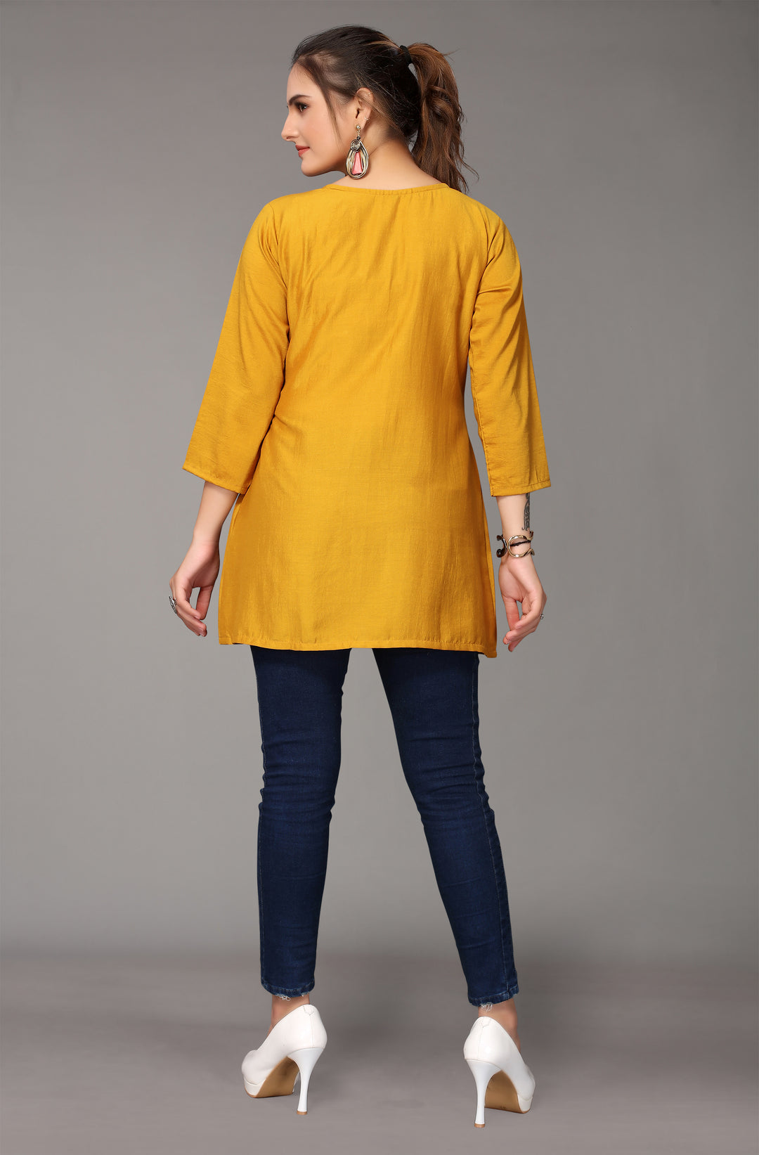 MUSTARD YELLOW VISCOSE RAYON WESTERN SHORT TOP - BY QIVII