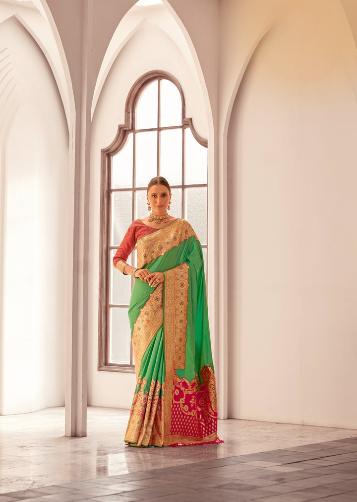 Green Soft Silk With Beautiful Contrast Big Border Weaving Saree