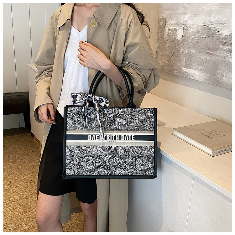 Women's Embroidered Commuter Tote Bag – Versatile Premium Shoulder Bag for Daily Errands, Shopping & Stylish Outings