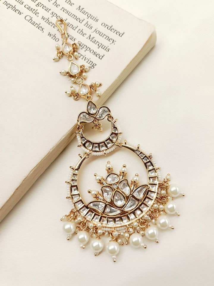 Giva White Gold Plated Kundan Teeka