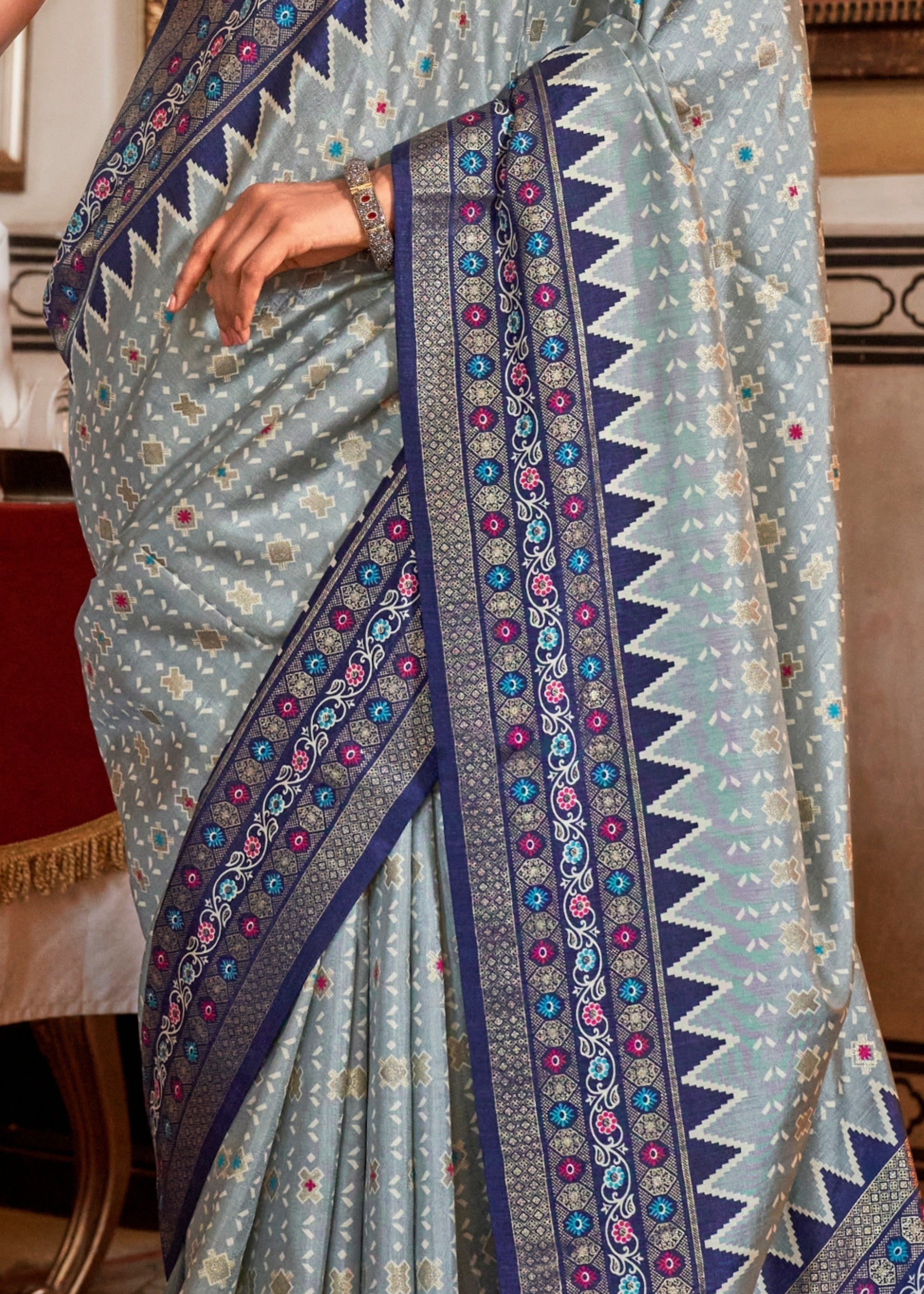 Light Steel Blue Silk Saree With Traditional Classic Design - qivii