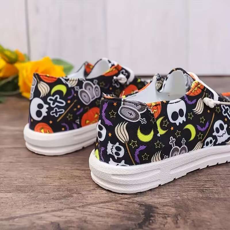 Women‘s Spooky Chic Canvas Sneakers - Halloween Pumpkin Skeleton Print Casual Shoes- US(5-9)