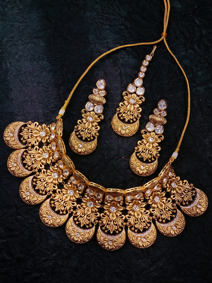 Aadarshini Semi Bridal Kundan Set