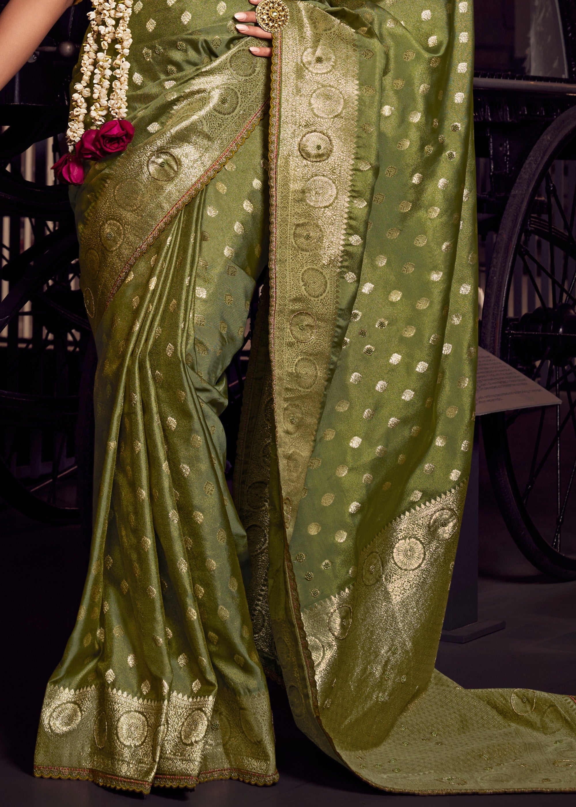Green Viscose Tissue Silk Saree with Handworked Pallu And Contrast Designer Blouse - qivii